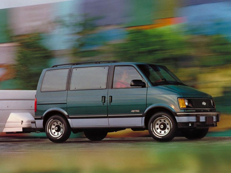  Chevrolet Astro 1985 года  (фото 6 из 6)
